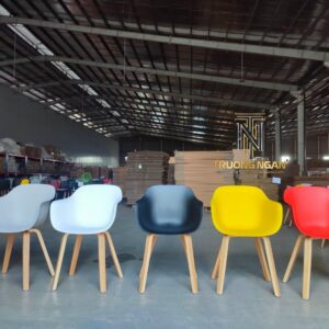 Ghế Nhựa PP Chân Sắt Giả Gỗ