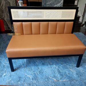 Ghế Sofa Băng 1M2 Sắt Ốp Tường Lưng Mây