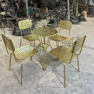 Bộ Bàn 4 Ghế Cafe Sắt Sơn Tĩnh Điện Đồng , Bàn Mặt Sắt Cắt CNC Đồng, 60x60, cao 75cm